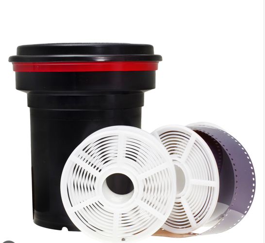 DARKROOM : DEVELOP AND SCAN